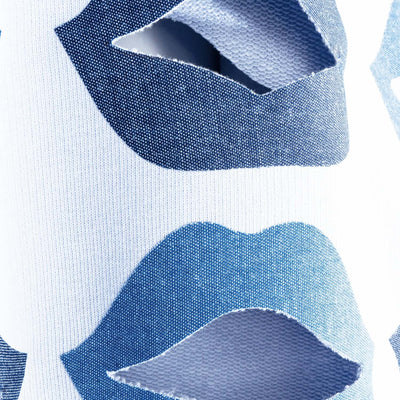 Crop Sweatshirt "Denim Lips" - light blue (Detail)