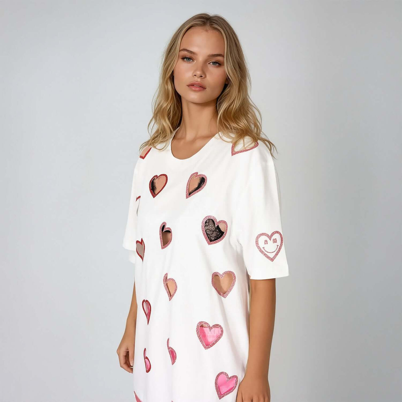 Oversize Tee "Flying Hearts Cut-Out"