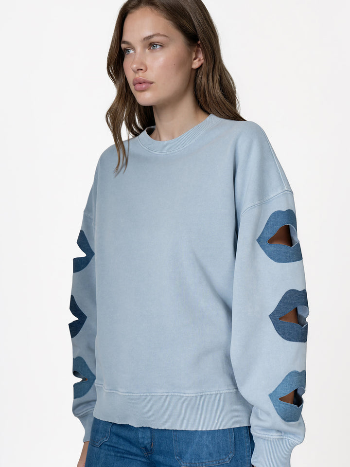 SWEATSHIRT - KISSED IN BLUE